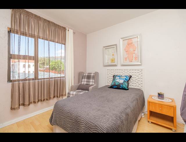 2 BEDROOM APARTMENT FOR SALE IN BLACKHEATH
